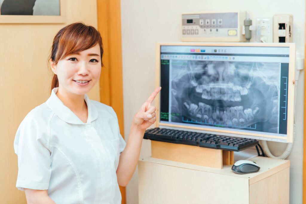 奥歯のインプラント治療のメリットとデメリット